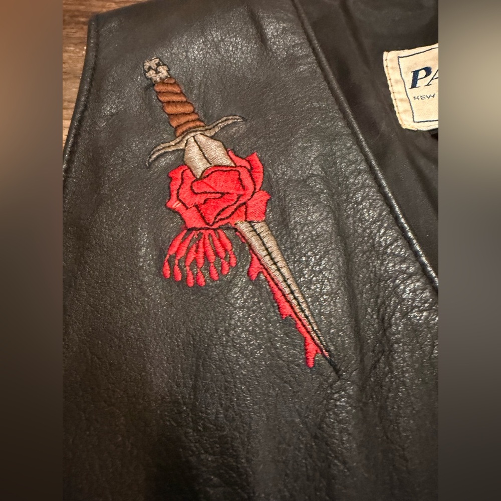 Park V Black Leather Fringe Vest Rose Dagger Embroidery Western Biker Women M - Picture 5 of 13